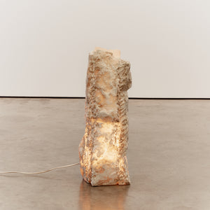 Raw alabaster column lamp