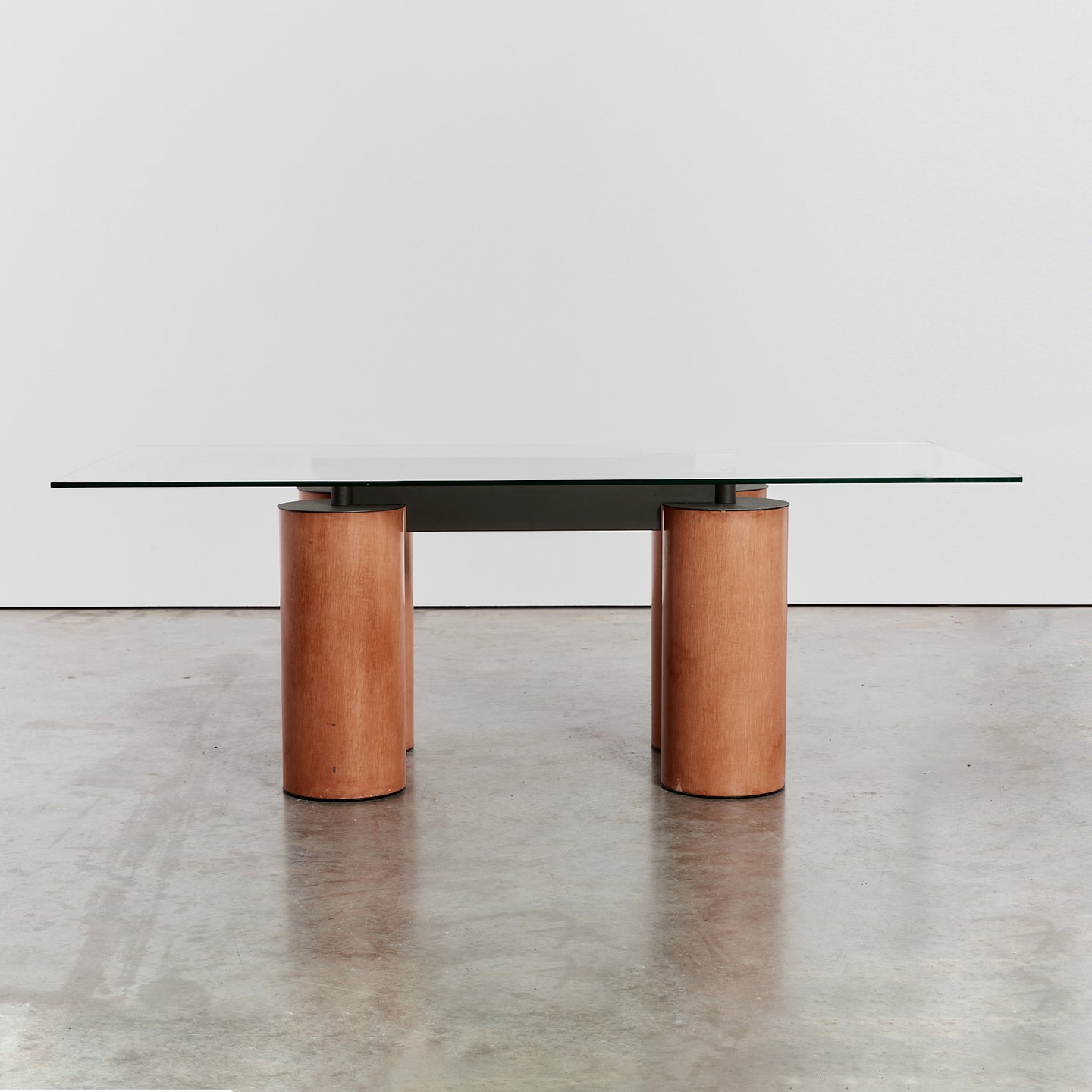 Serenissimo dining table by Lella & Massimo Vignelli