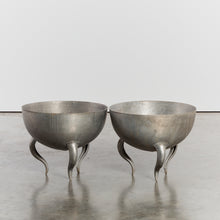 Load image into Gallery viewer, Aluminium bowl planters with curved legs
