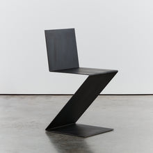 Load image into Gallery viewer, Zigzag chair in steel - HIRE ONLY
