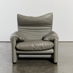 Maralunga armchair - HIRE ONLY