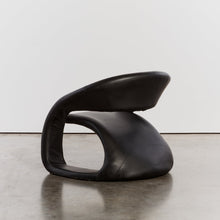 Load image into Gallery viewer, Jaymar cantilever tongue lounge chair - HIRE ONLY

