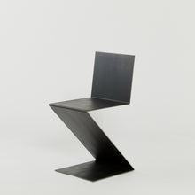 Load image into Gallery viewer, Zigzag chair in treated steel
