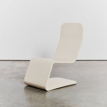 Load image into Gallery viewer, Large postmodern cantilever chair - HIRE ONLY
