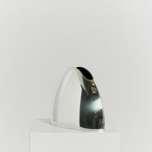 Load image into Gallery viewer, Lino Sabbatini Mitrio vase
