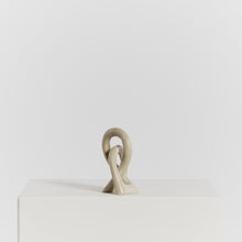 Load image into Gallery viewer, Stone knot - small cream - HIRE ONLY
