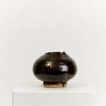 Load image into Gallery viewer, Black pottery vase  - HIRE ONLY
