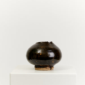 Black pottery vase  - HIRE ONLY