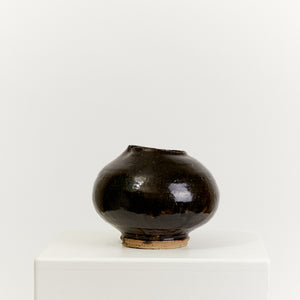 Black pottery vase  - HIRE ONLY