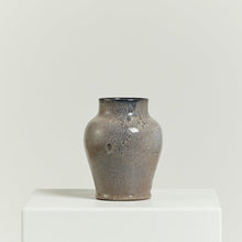 Load image into Gallery viewer, Mauve pottery vessel - HIRE ONLY
